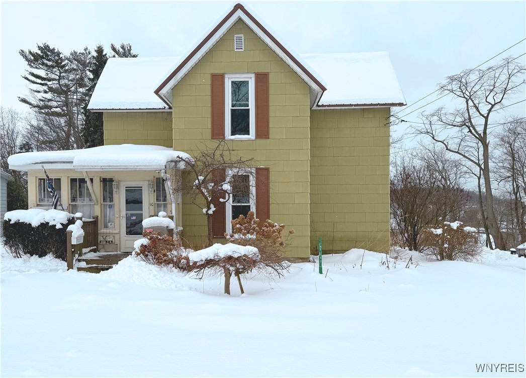 10 Oak Street Hanover, NY 14136 - Photo 2 of 40