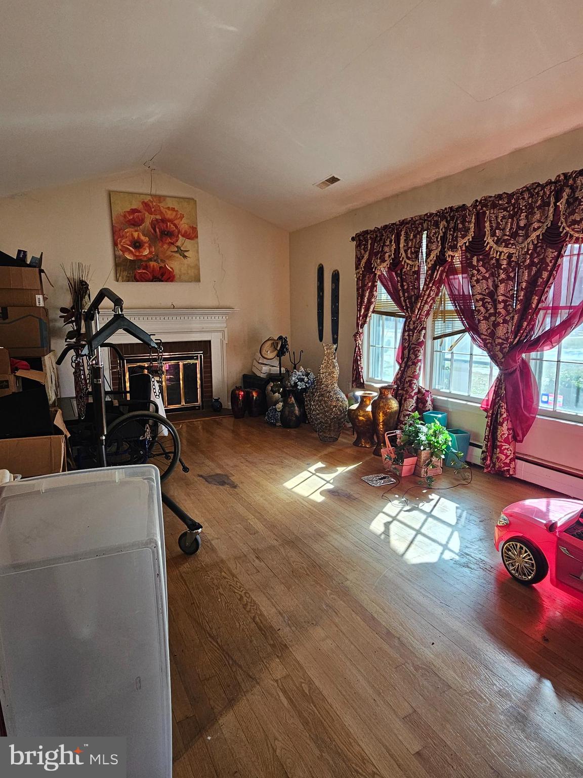 703 Camelia Road Salisbury, MD 21804 - Photo 7 of 45 Living Room