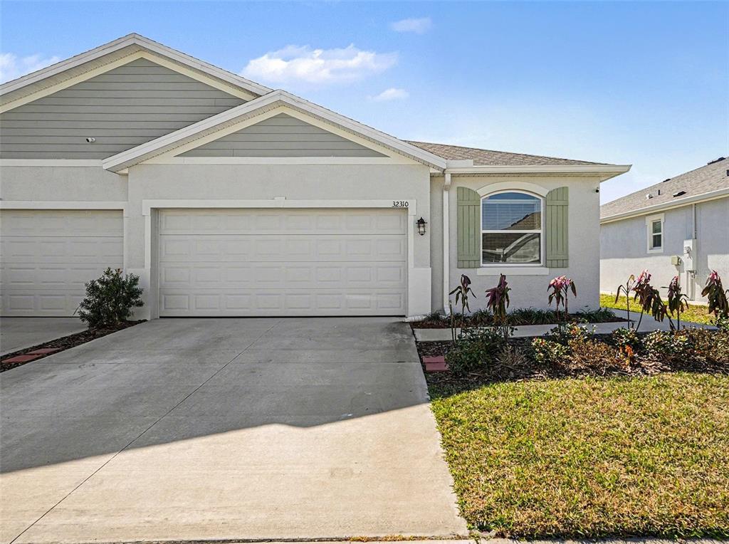 32310 Lexington Street Wesley Chapel, FL 33543 - Photo 2 of 35