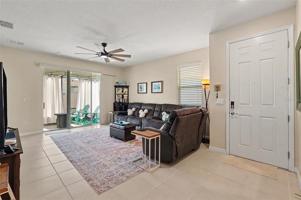 32310 Lexington Street Wesley Chapel, FL 33543 - Photo 5 of 35