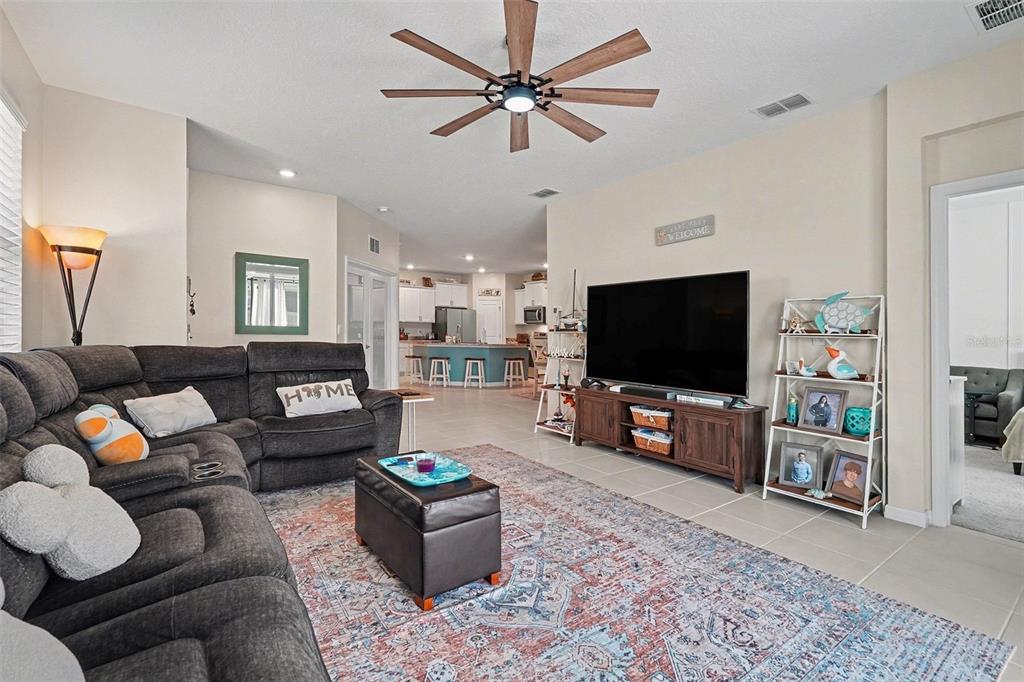 32310 Lexington Street Wesley Chapel, FL 33543 - Photo 6 of 35