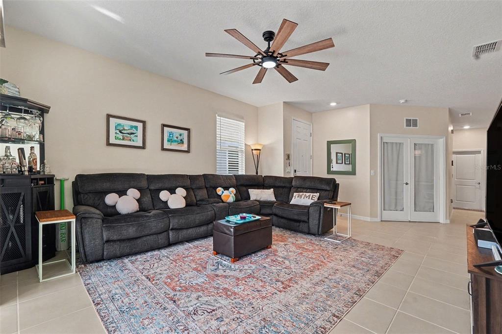 32310 Lexington Street Wesley Chapel, FL 33543 - Photo 8 of 35