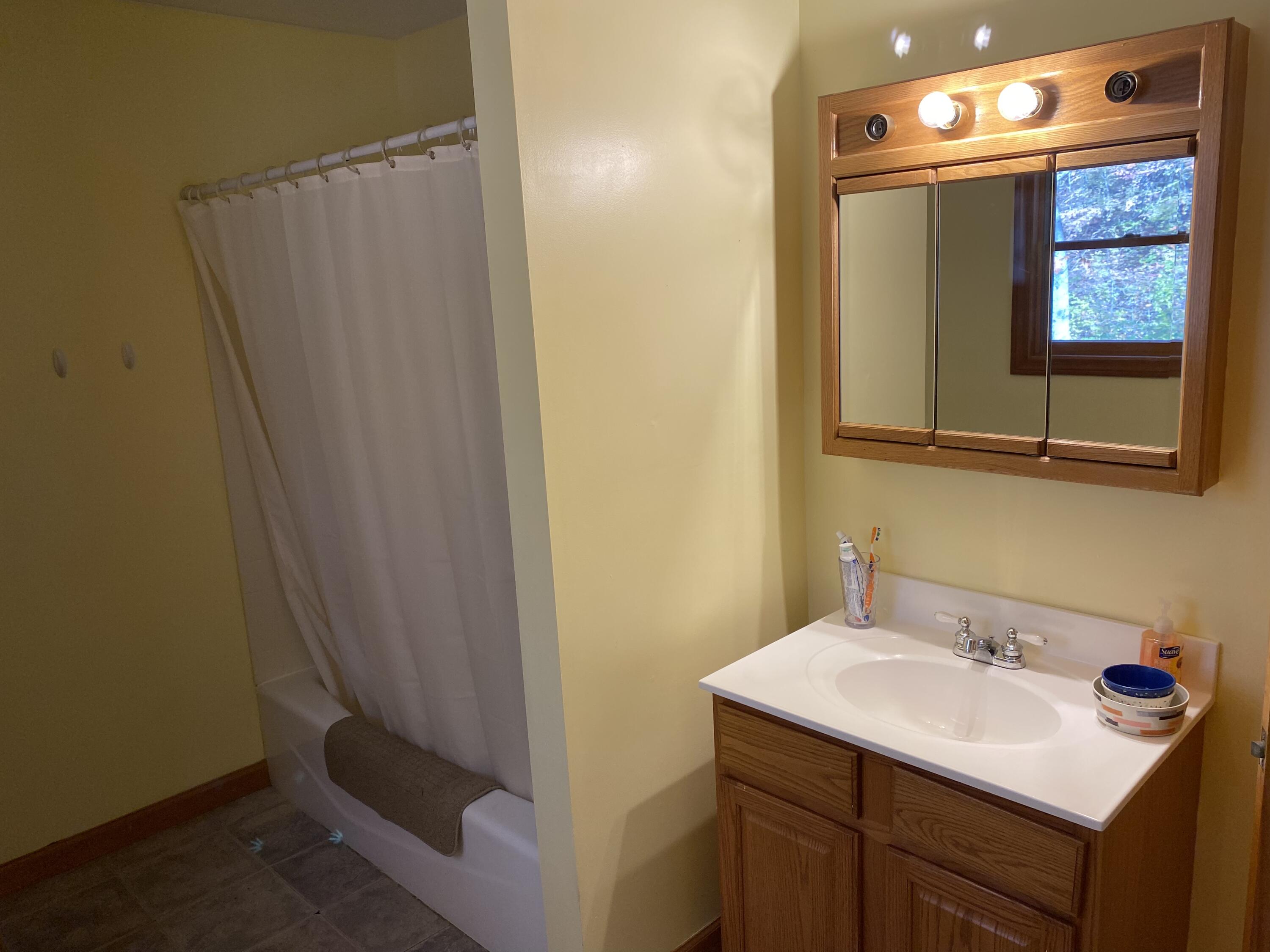 175 Neck Road South China, ME 04358 - Photo 12 of 19 10 2nd Floor Bathroom