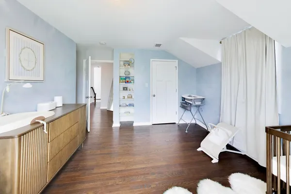 $815,000 | 339 North Emroy Avenue, Elmhurst, IL 60126