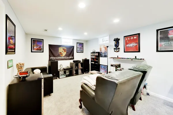 $815,000 | 339 North Emroy Avenue, Elmhurst, IL 60126