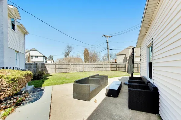 $815,000 | 339 North Emroy Avenue, Elmhurst, IL 60126