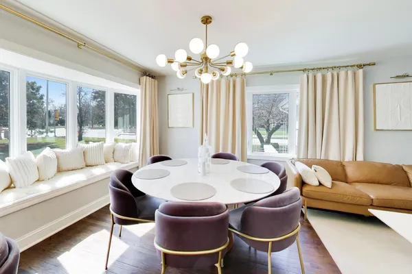 $815,000 | 339 North Emroy Avenue, Elmhurst, IL 60126
