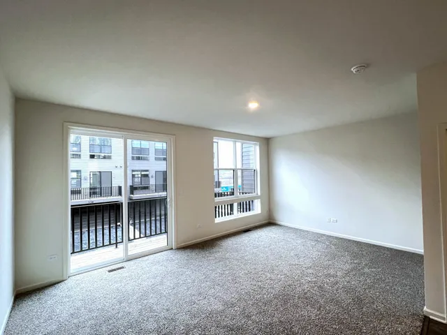 $489,990 | 373 Summit Circle, Lombard, IL 60148