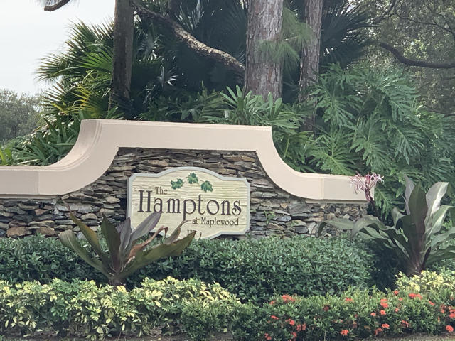 194 Hampton Place Jupiter, FL 33458 - Photo 2 of 12 Entrance