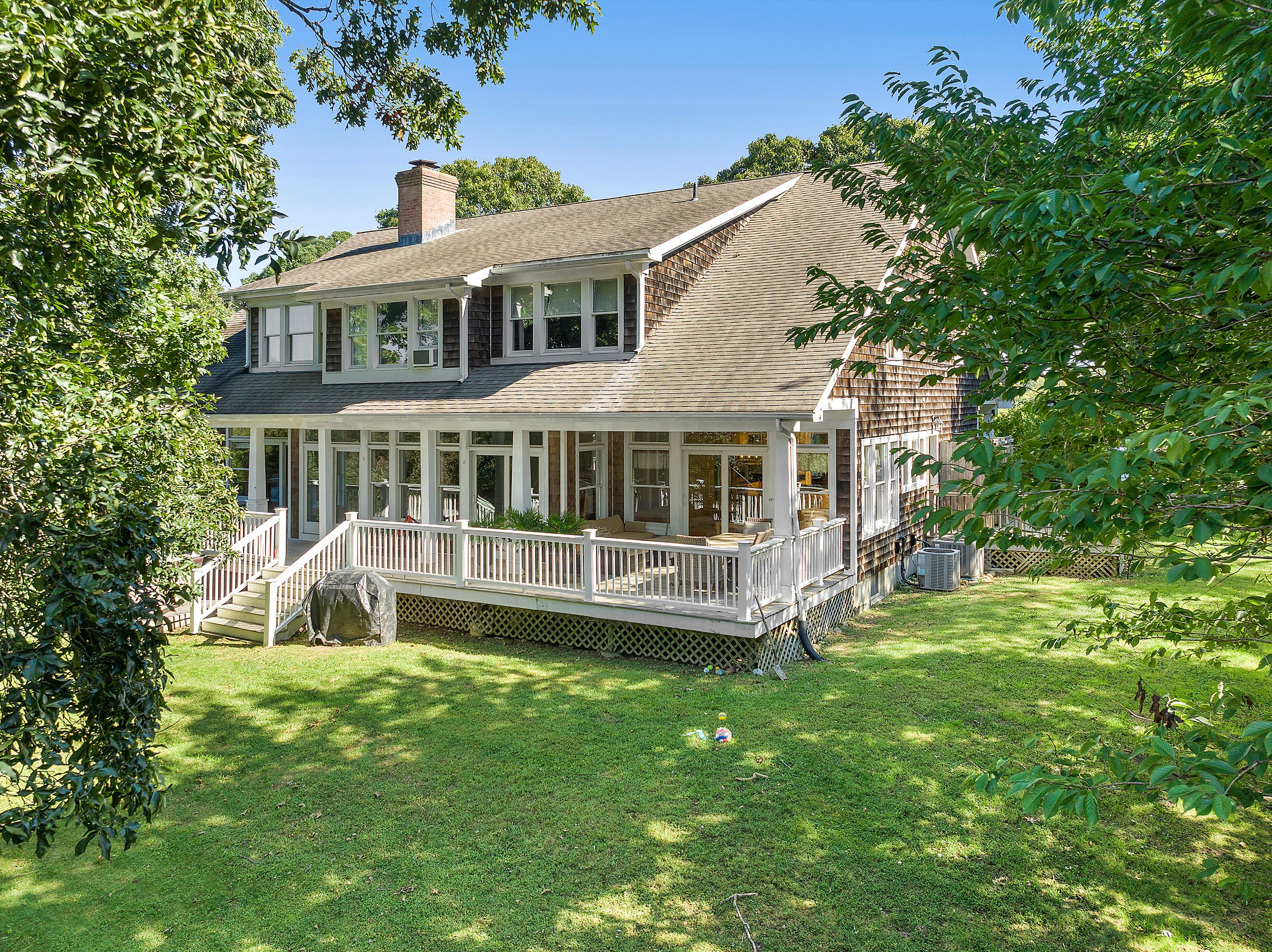 4 Bayberry Road Montauk, NY 11954 - Photo 21 of 29 a house view with a garden space