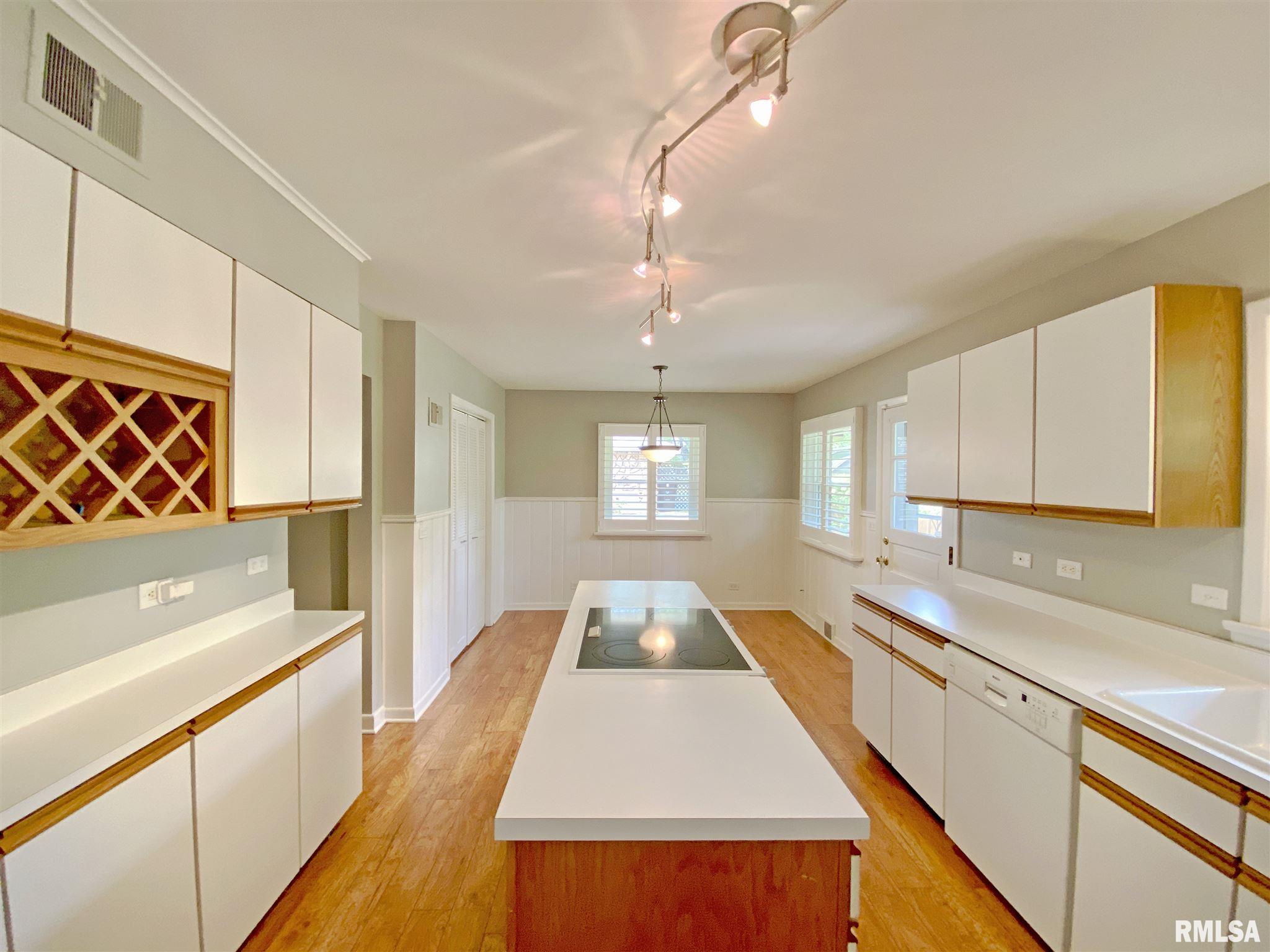 409 West Ridgemont Road Peoria, IL 61614 - Photo 14 of 30 Gallery Image 14