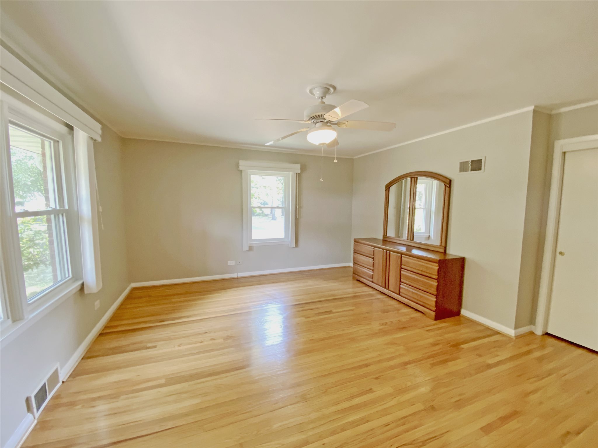 409 West Ridgemont Road Peoria, IL 61614 - Photo 18 of 30 Gallery Image 18