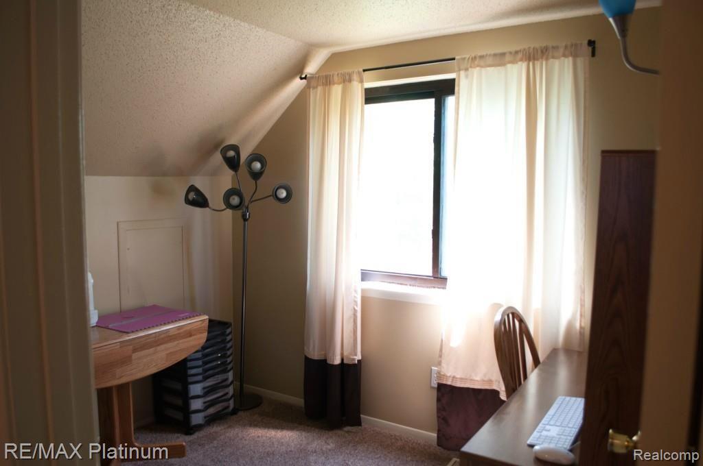 43443 Proctor Road Canton, MI 48188 - Photo 19 of 29 24 2nd floor bedroom4.jpg