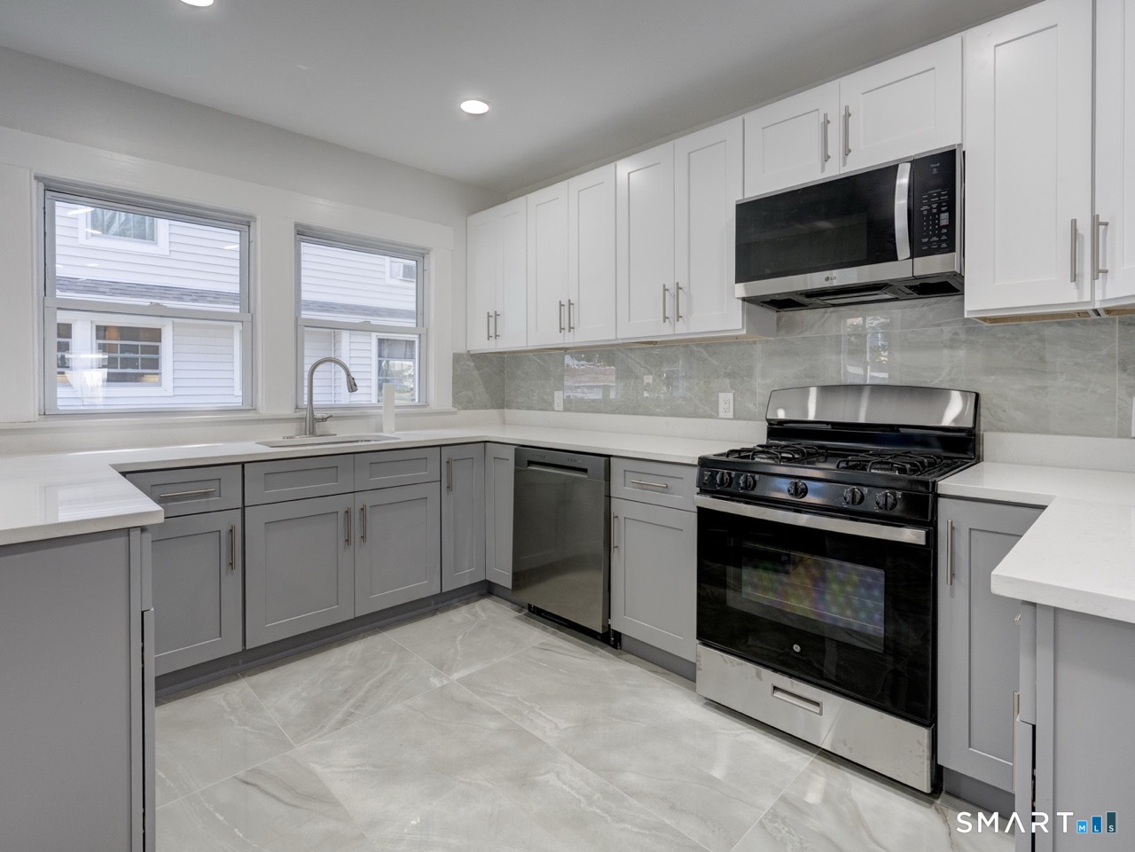 16 Shoreham Road New Haven, CT 06512 - Photo 18 of 40