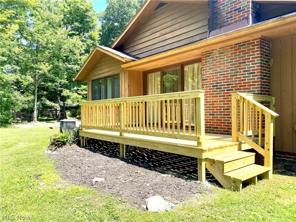 276 West River Road Valley City, OH 44280 - Photo 28 of 35 Newly constructed deck off of Family Room
