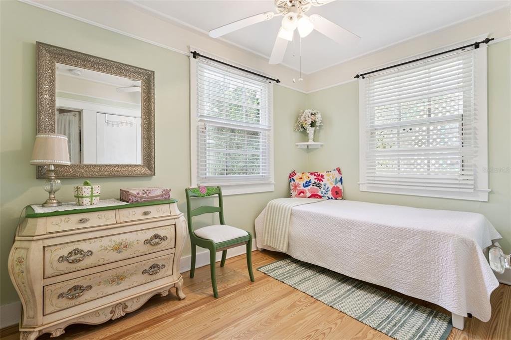 1021 East 3rd Avenue Mount Dora, FL 32757 - Photo 15 of 44