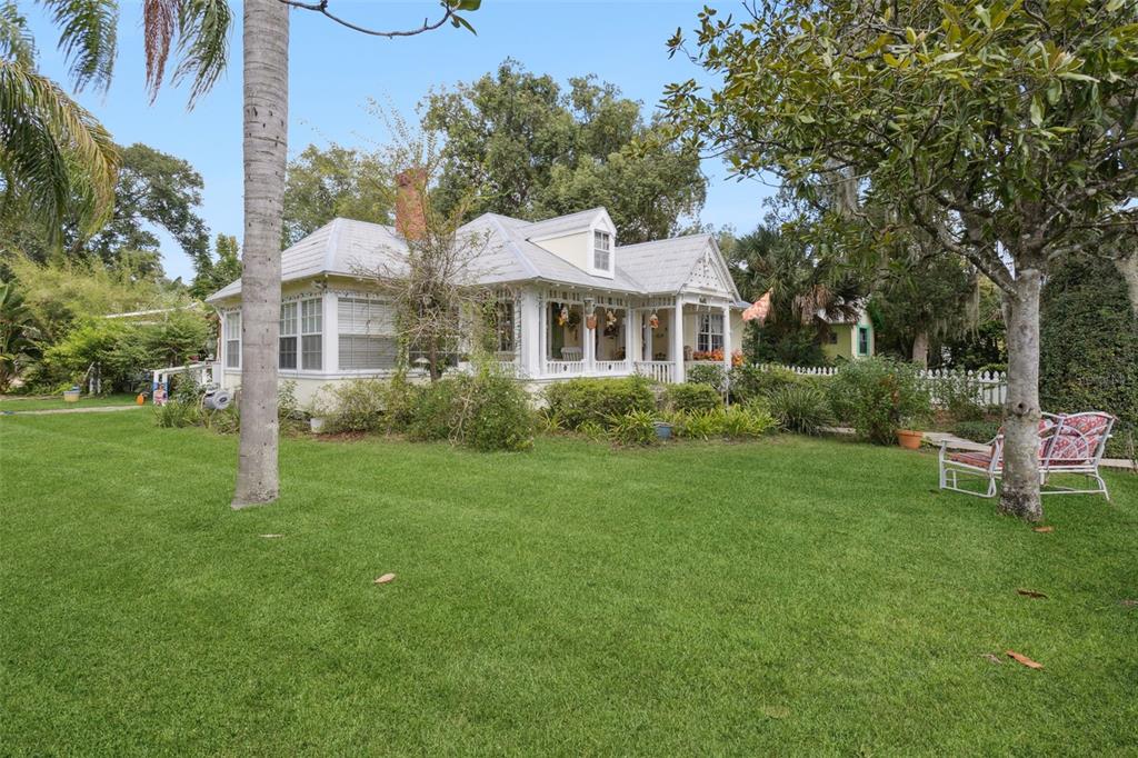 1021 East 3rd Avenue Mount Dora, FL 32757 - Photo 20 of 44