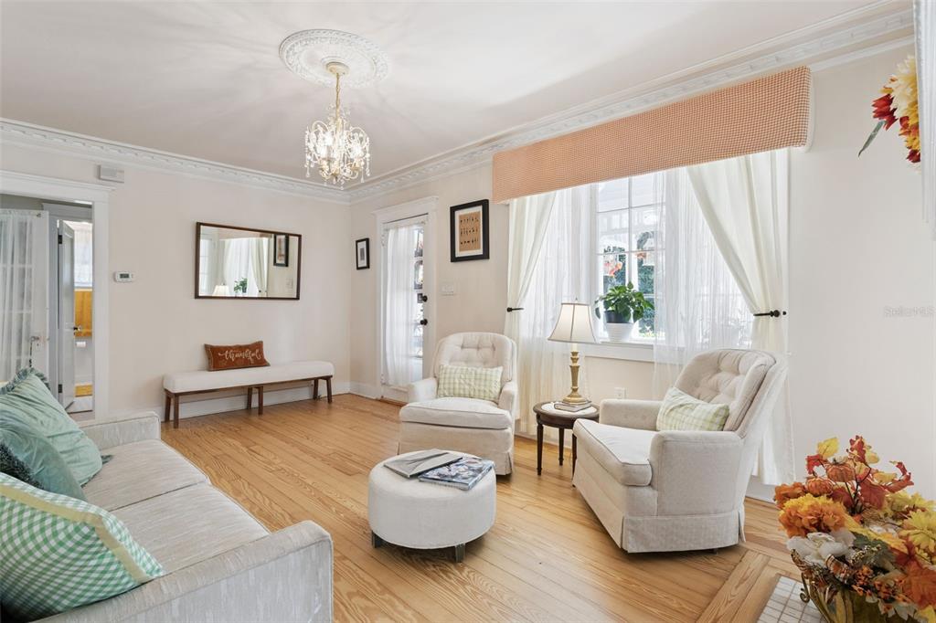 1021 East 3rd Avenue Mount Dora, FL 32757 - Photo 5 of 44