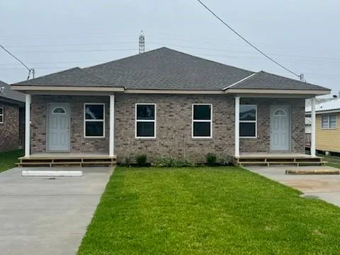 $1,750 | 5125 Oak Drive, Marrero, LA 70072