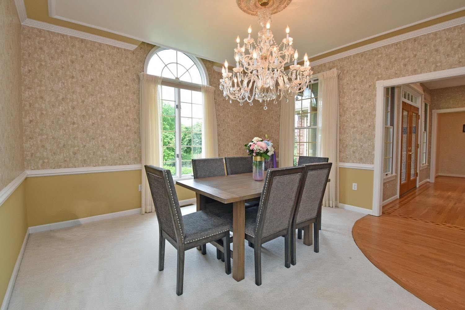 1043 Robertson Road Fort Mitchell, KY 41017 - Photo 16 of 50 Gallery Image 16