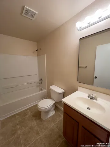 $1,395 | 5007 Summit Wood, Unit 4, San Antonio, TX 78229