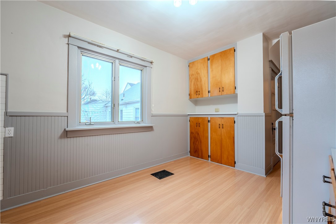 4031 Lewiston Road Niagara Falls, NY 14305 - Photo 16 of 42 Pantry space