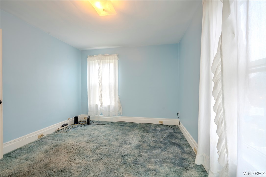 4031 Lewiston Road Niagara Falls, NY 14305 - Photo 19 of 42 Neutral tones