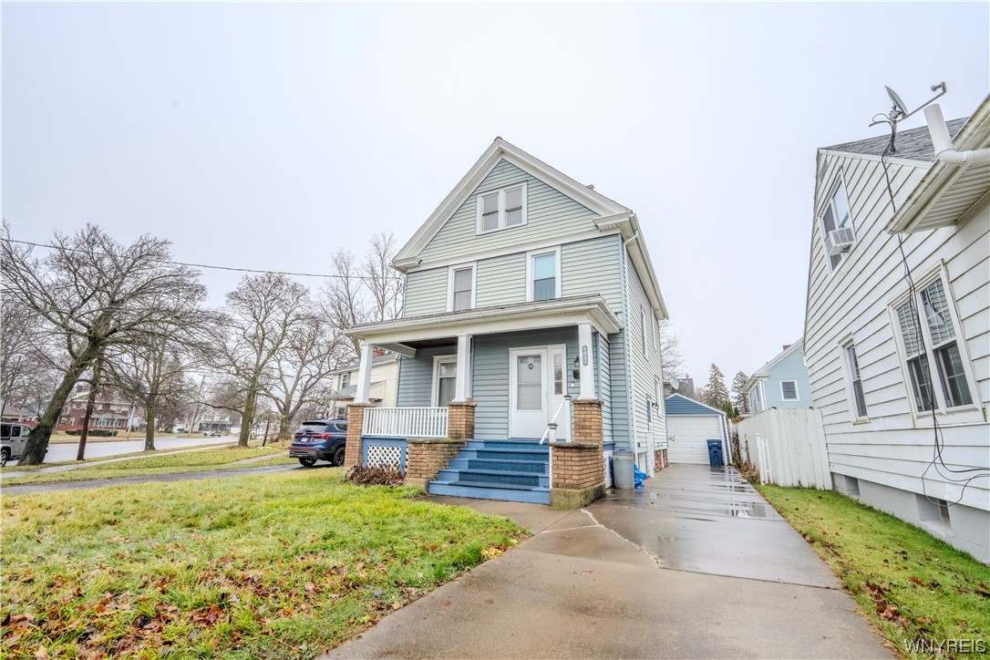 4031 Lewiston Road Niagara Falls, NY 14305 - Photo 3 of 42 Traditional 5 bedroom home is filled with charm