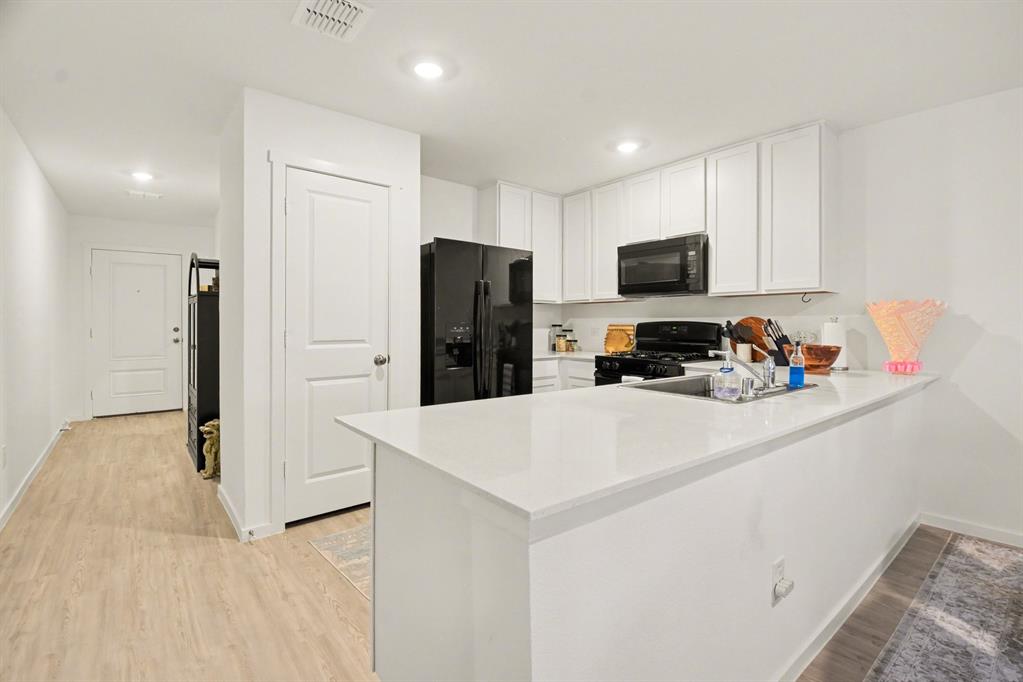 14174 Inglebert Street Pilot Point, TX 76258 - Photo 7 of 21