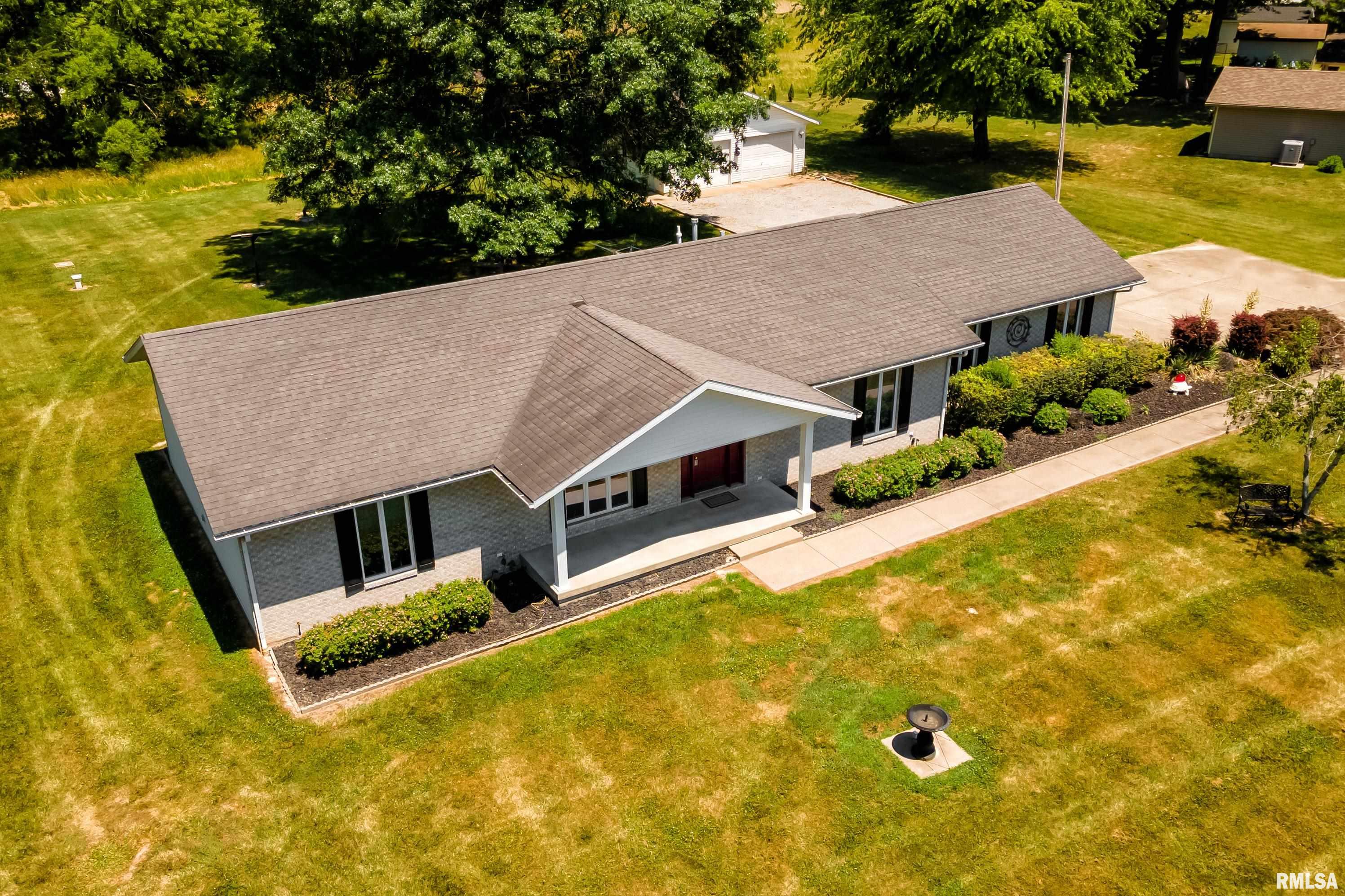 207 Bob A Rosa Avenue Murphysboro, IL 62966 - Photo 5 of 33