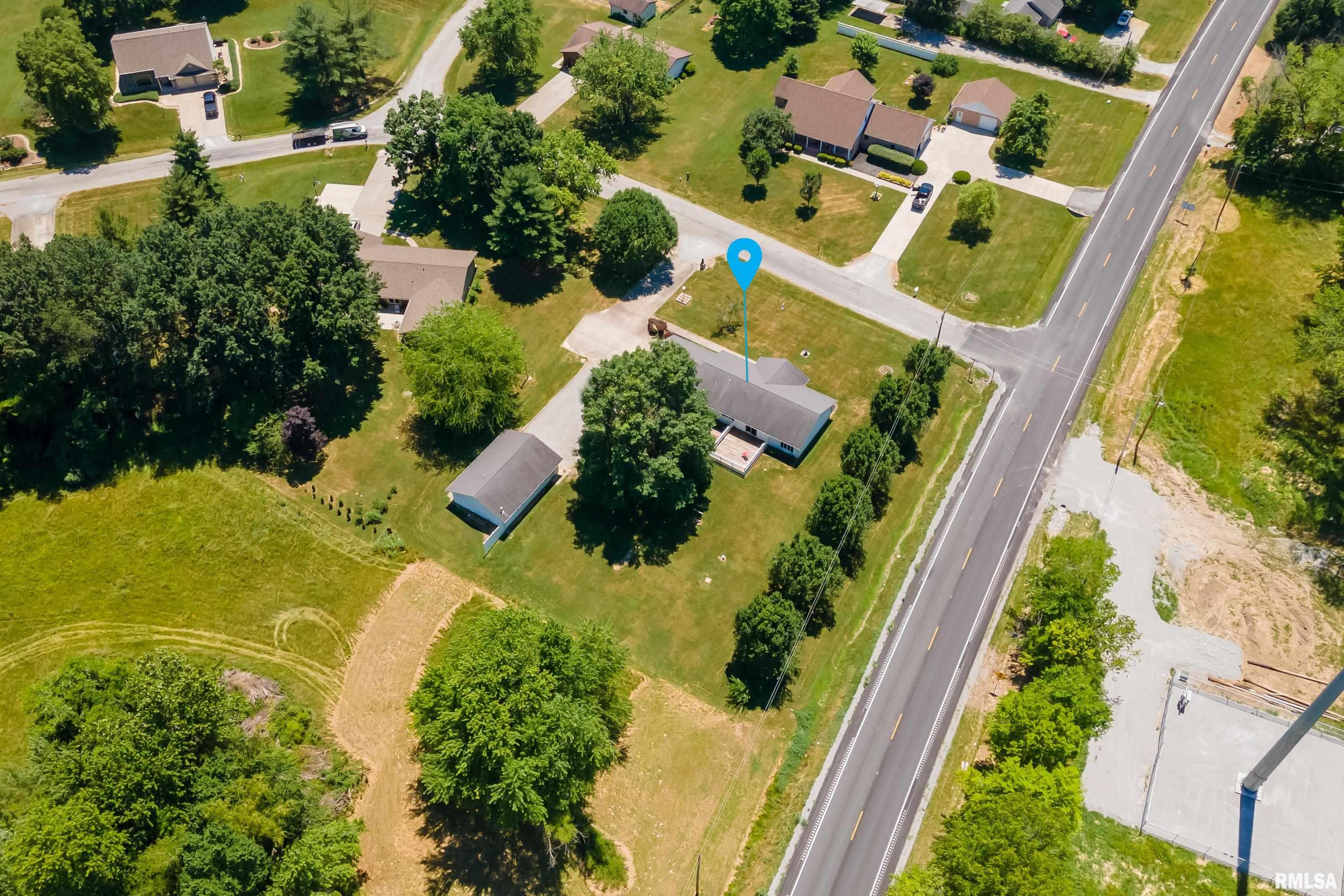 207 Bob A Rosa Avenue Murphysboro, IL 62966 - Photo 9 of 33