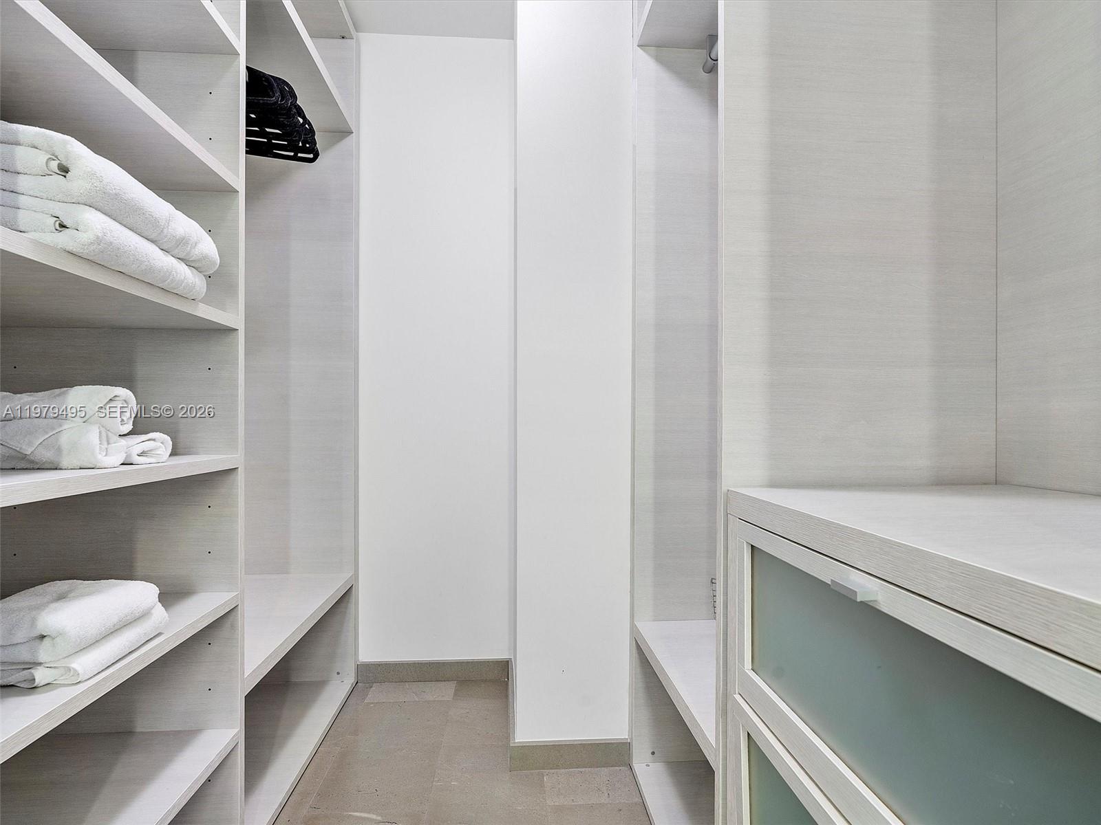 88 Southwest 7th Street, Unit 2709 Miami, FL 33130 - Photo 29 of 56