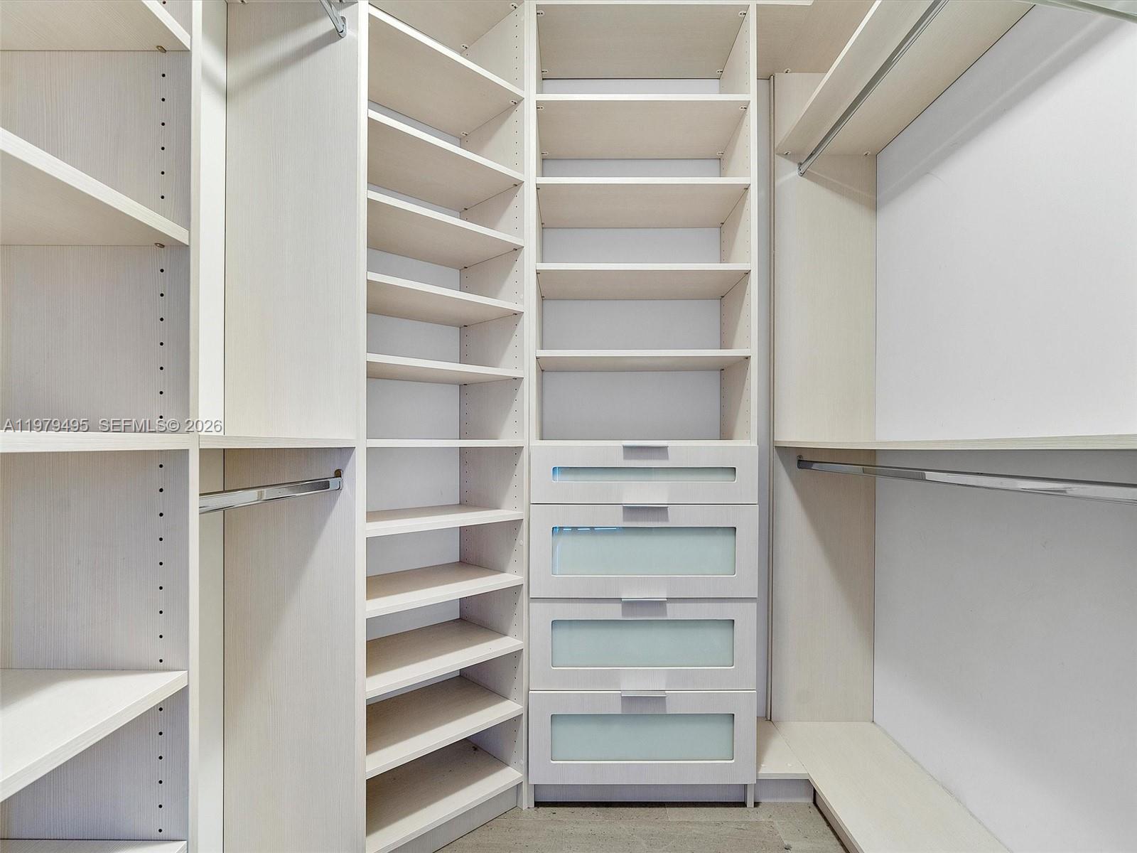 88 Southwest 7th Street, Unit 2709 Miami, FL 33130 - Photo 36 of 56