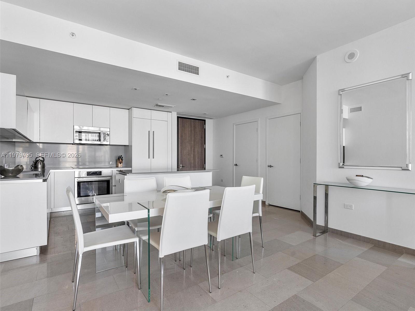 88 Southwest 7th Street, Unit 2709 Miami, FL 33130 - Photo 10 of 56