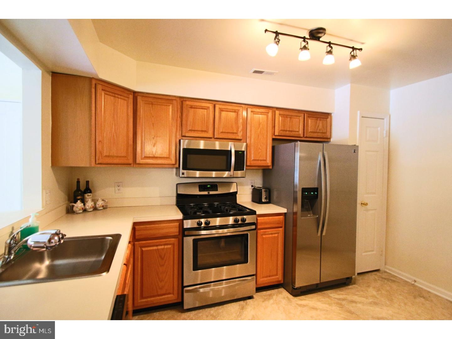 1407 Stokes Road Mount Laurel, NJ 08054 - Photo 8 of 14