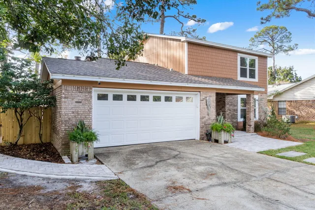 $396,500 | 2709 Sunrunner Lane, Gulf Breeze, FL 32563