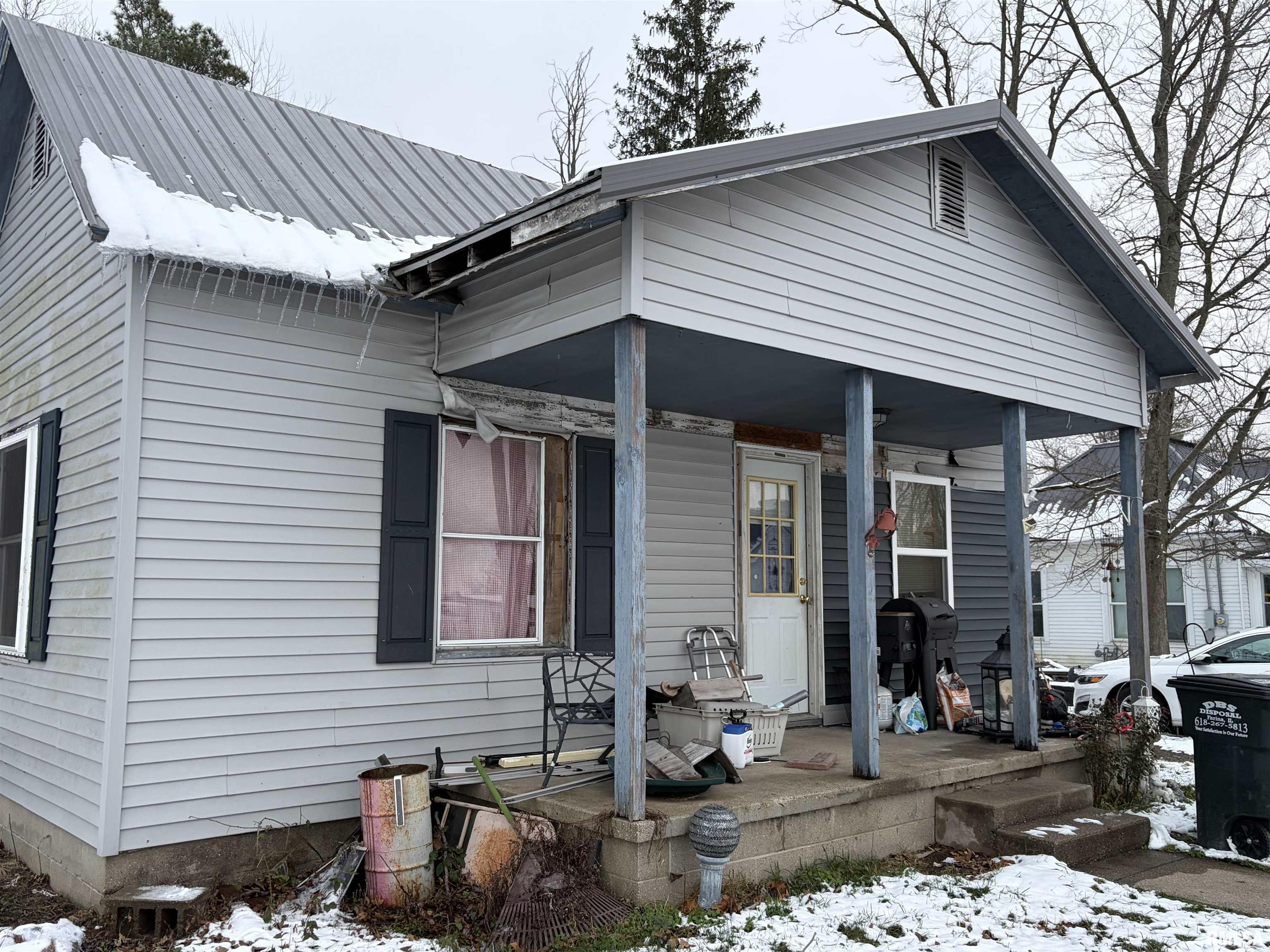 140 Tanner Street Louisville, IL 62858 - Photo 1 of 13