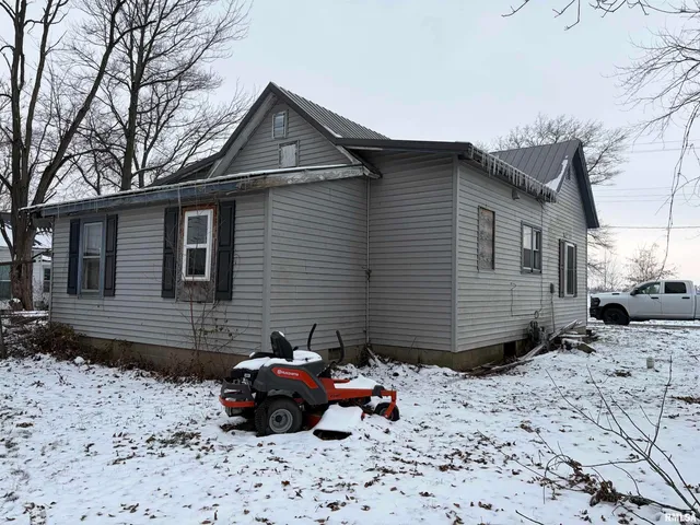 $60,000 | 140 Tanner Street, Louisville, IL 62858