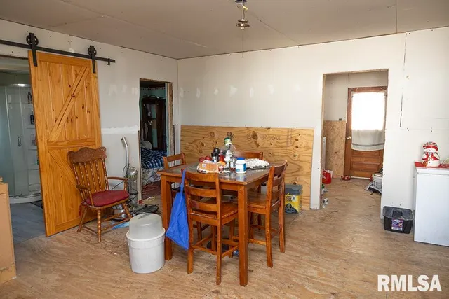 $60,000 | 140 Tanner Street, Louisville, IL 62858