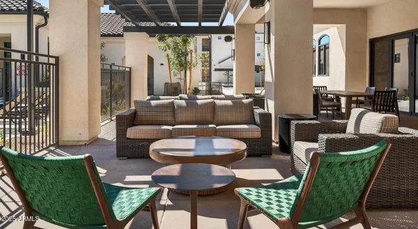 $2,182 | 5885 South 32nd Street, Unit C1, Phoenix, AZ 85040