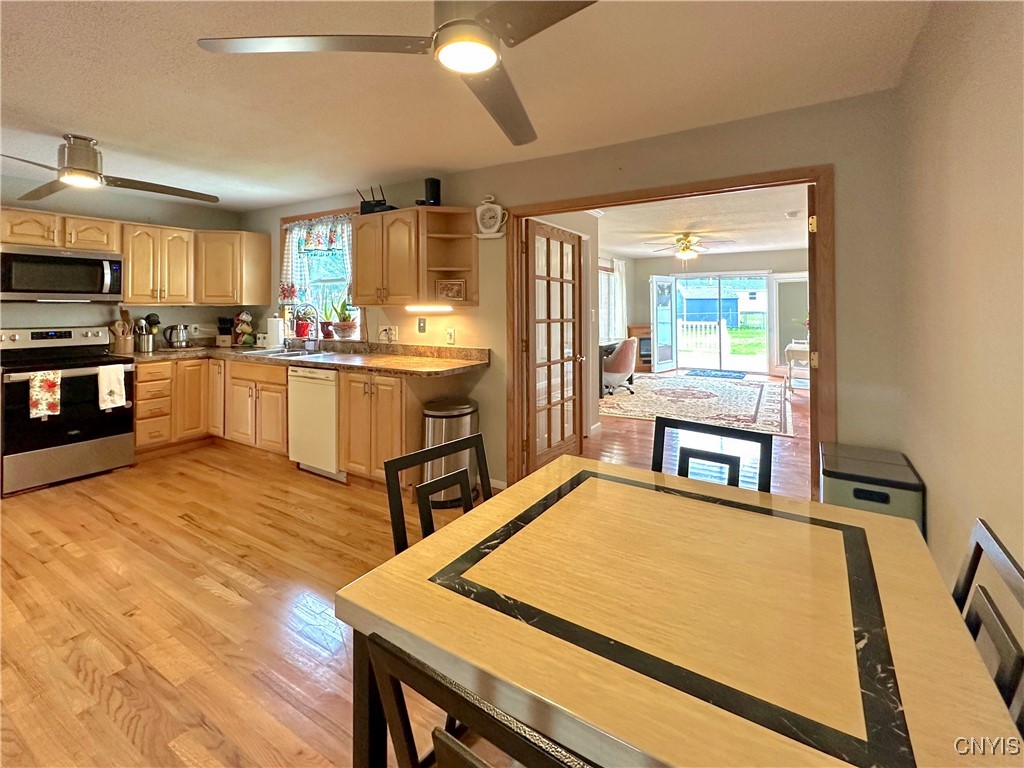 439 Van Dyke Road Utica, NY 13502 - Photo 11 of 42