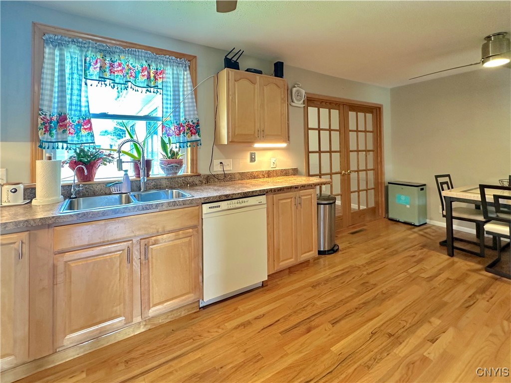 439 Van Dyke Road Utica, NY 13502 - Photo 8 of 42