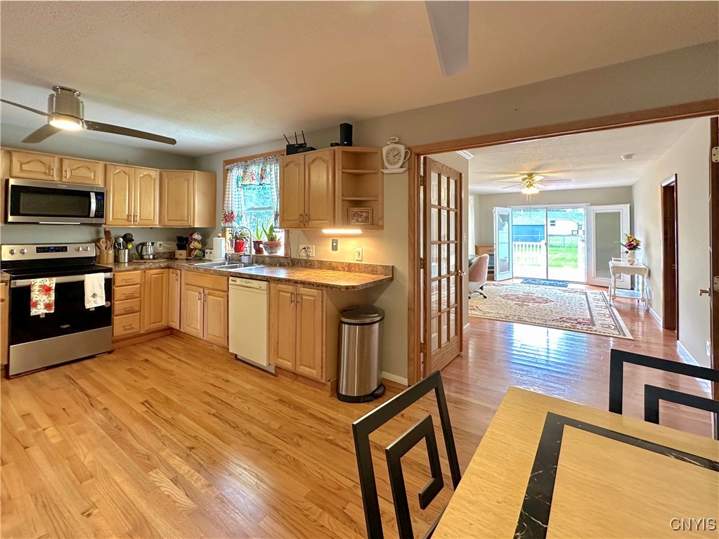 439 Van Dyke Road Utica, NY 13502 - Photo 10 of 42