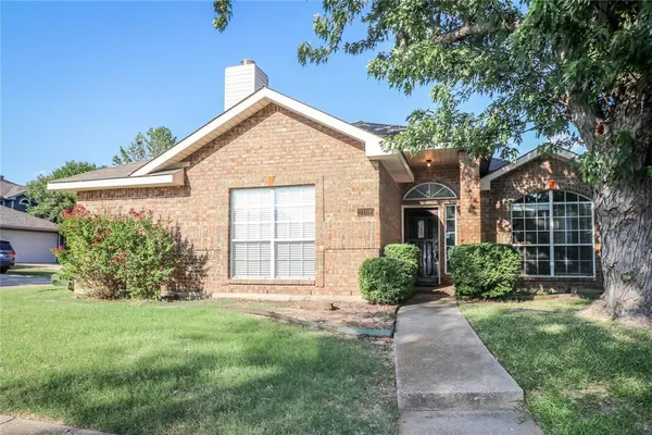 $2,550 | 2108 Riverplace Drive, Flower Mound, TX 75028