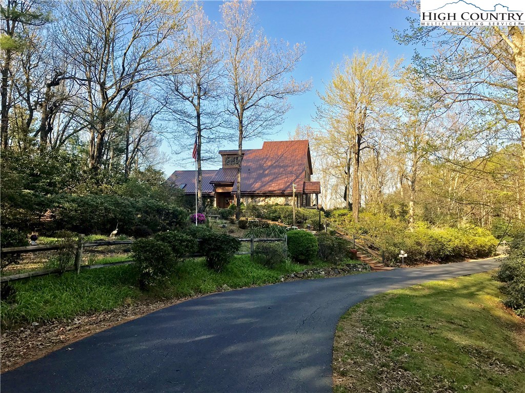 7508 Falcon Ridge Road Lenoir, NC 28645 - Photo 2 of 10 Gallery Image 2