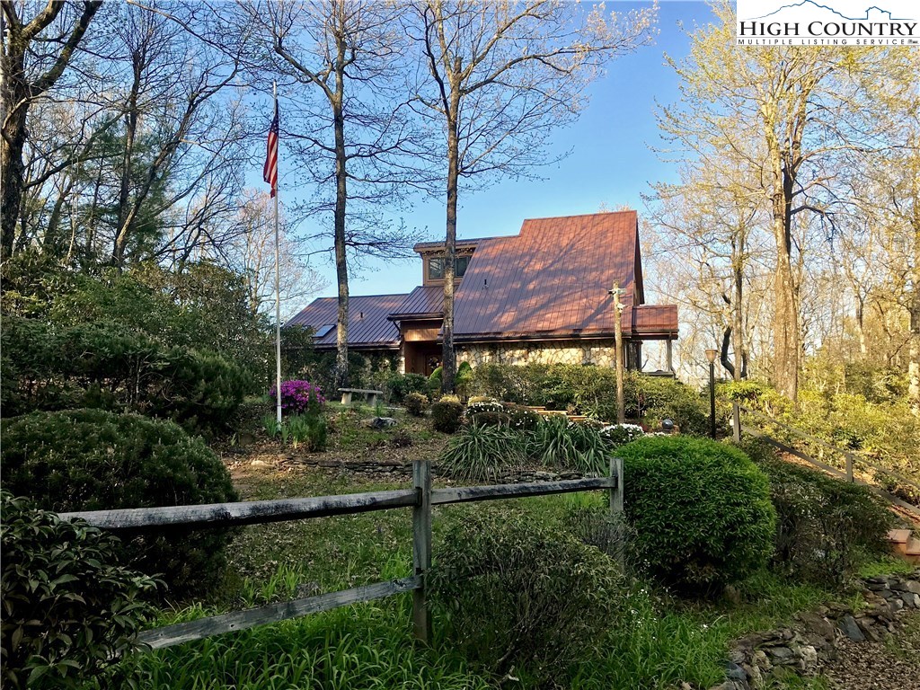 7508 Falcon Ridge Road Lenoir, NC 28645 - Photo 3 of 10 Gallery Image 3