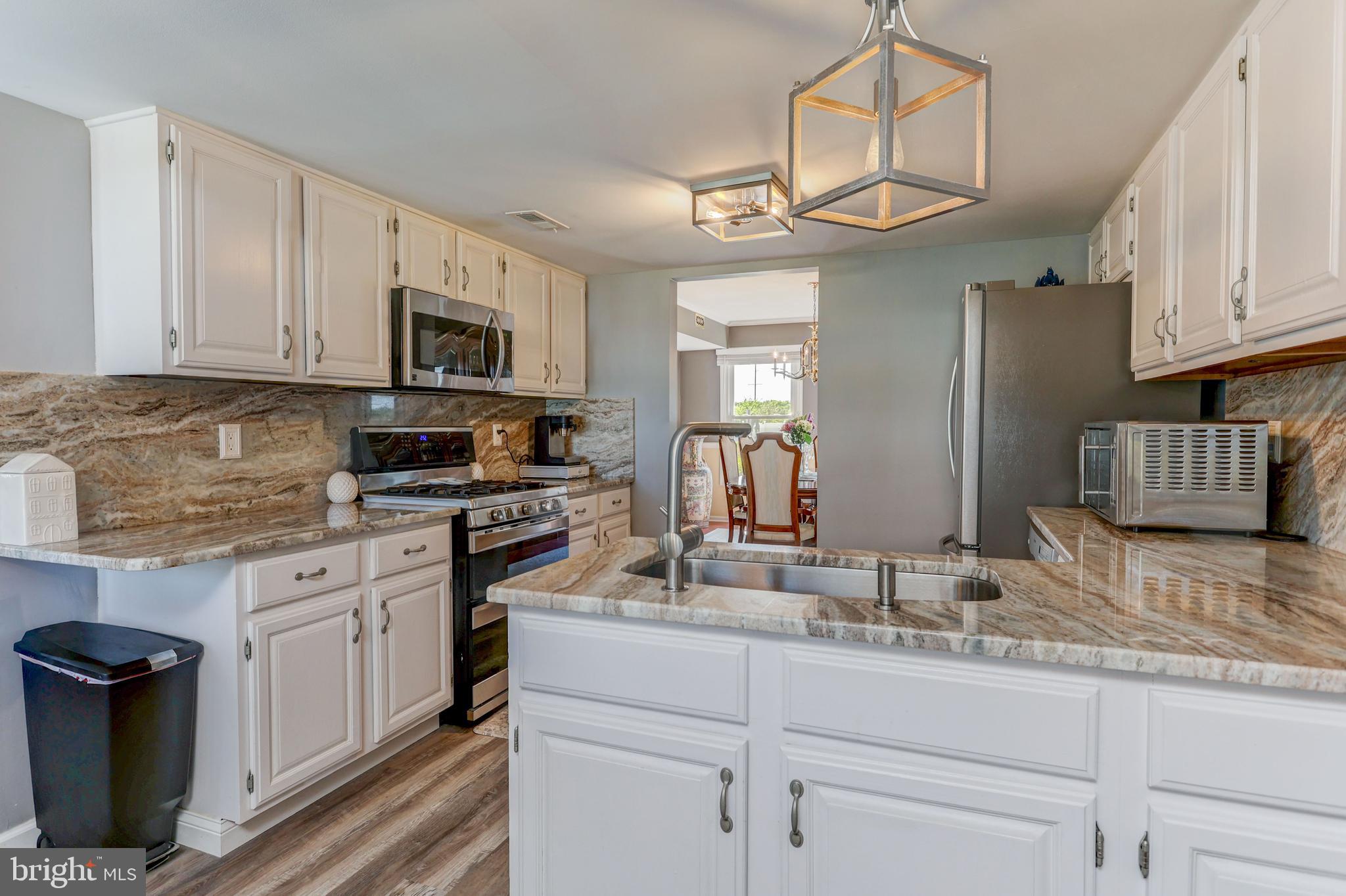 2 Appletree Lane Sewell, NJ 08080 - Photo 16 of 42 LOVE the Granite countertops