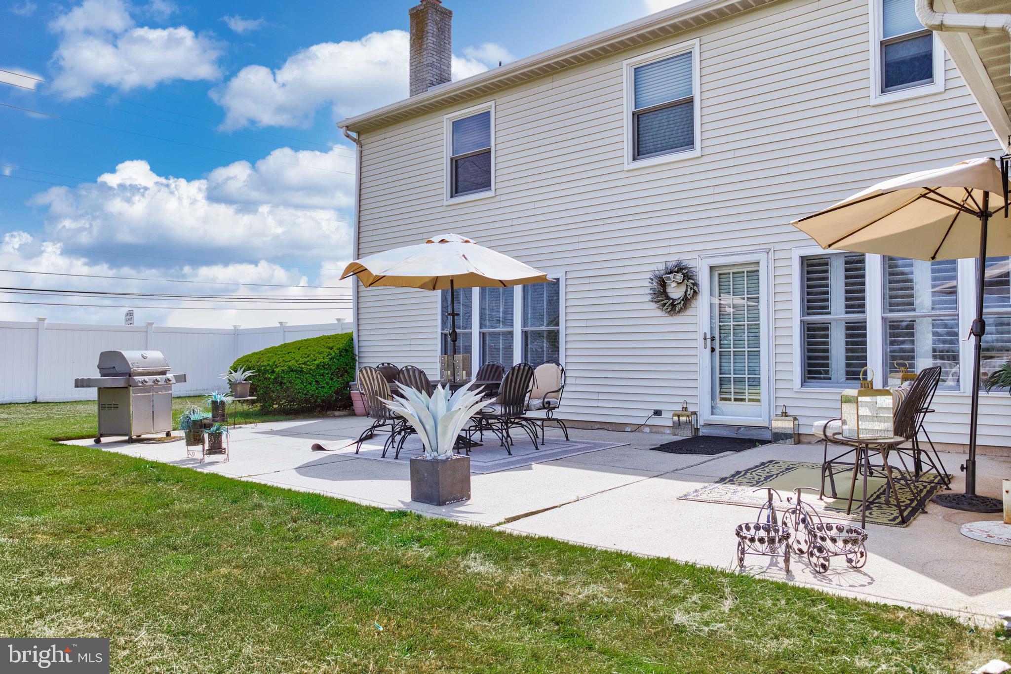 2 Appletree Lane Sewell, NJ 08080 - Photo 37 of 42 HUGE CONCRETE PATIO