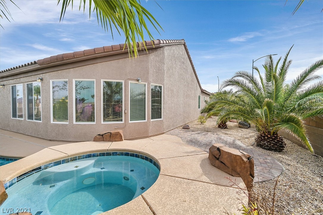 2358 Sandstone Cliffs Drive Henderson, NV 89044 - Photo 31 of 50