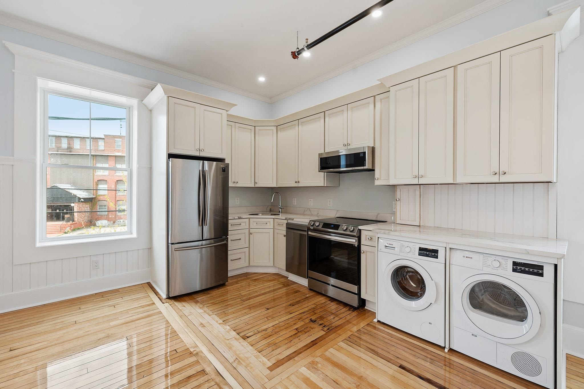 400 Central Street, Unit 5 Franklin, NH 03235 - Photo 9 of 34